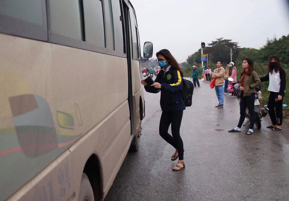 Hà Nội: Người dân tiếp tục về quê nghỉ Tết Dương lịch, đường cao tốc quốc lộ 5 ùn tắc kéo dài hàng km